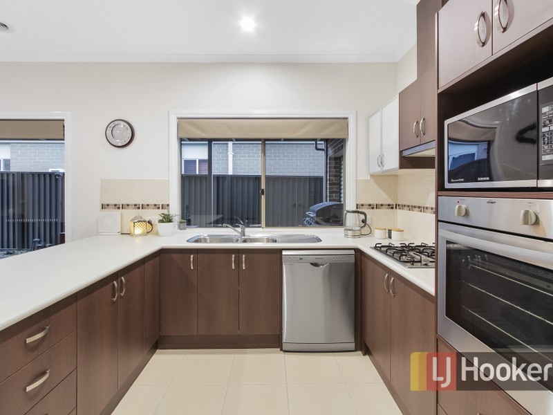 5 Perry Court, Pakenham VIC 3810