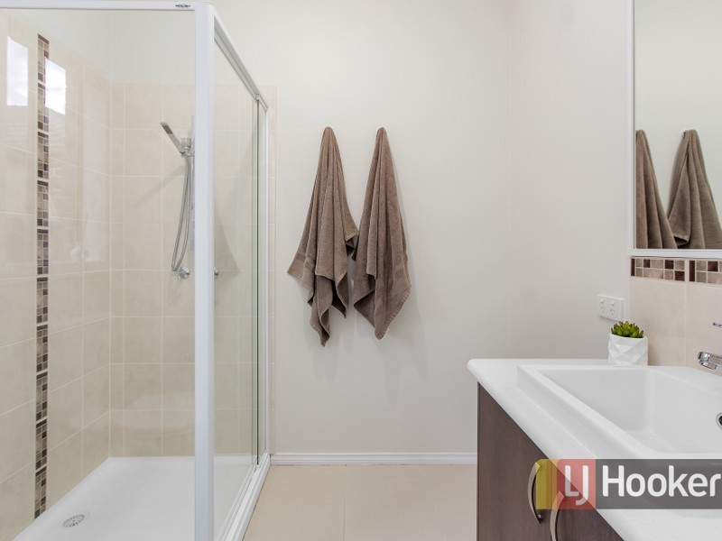 5 Perry Court, Pakenham VIC 3810