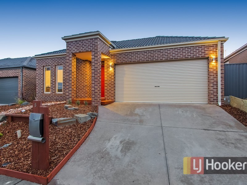 5 Perry Court, Pakenham VIC 3810
