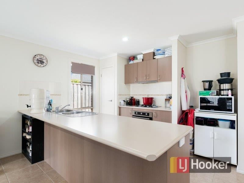 68 Algerd Way, Pakenham VIC 3810