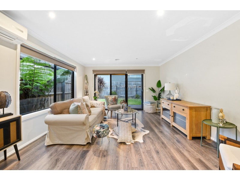 14 Longmeadow Road, Officer VIC 3809