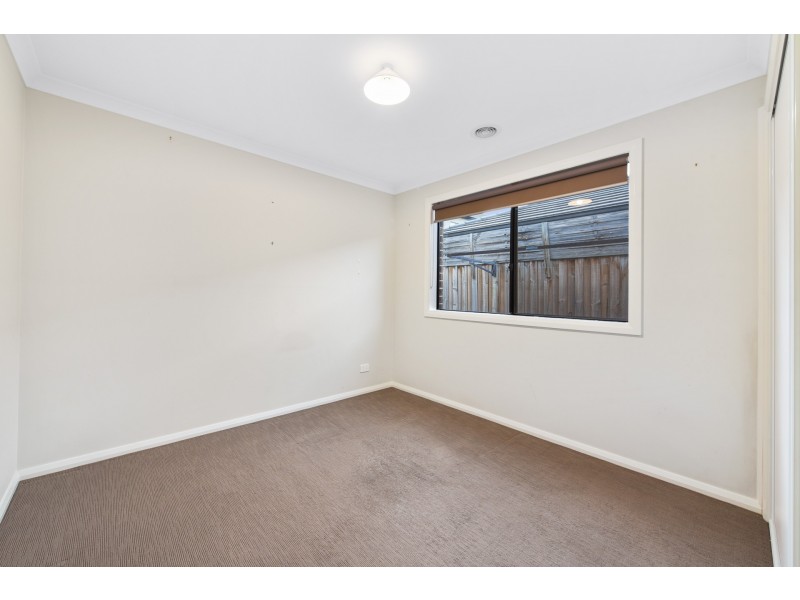 14 Longmeadow Road, Officer VIC 3809