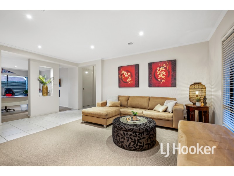16 Sydney Street, Narre Warren South VIC 3805