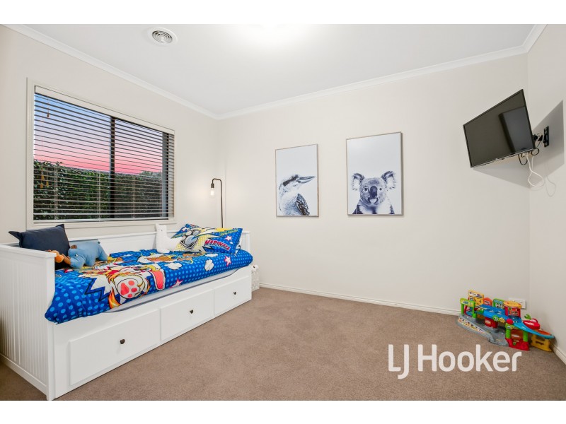 16 Sydney Street, Narre Warren South VIC 3805