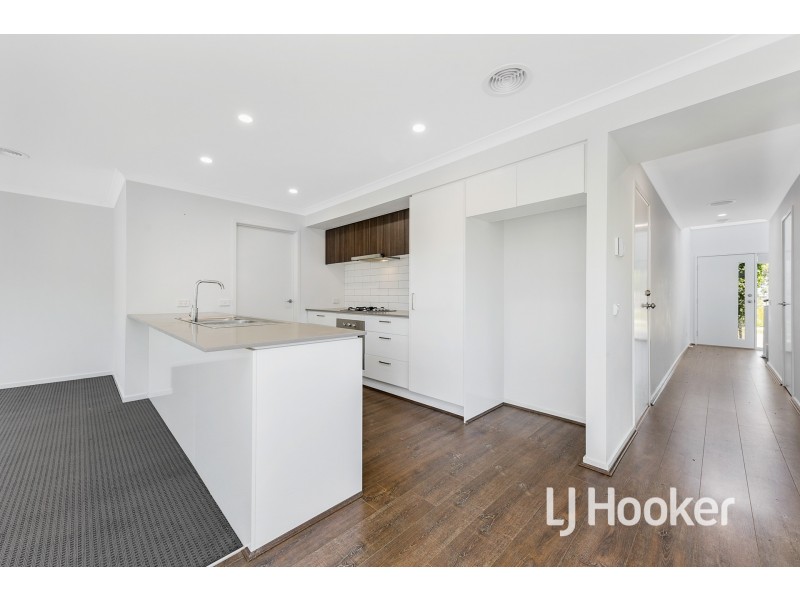 21 Biggs Drive, Officer VIC 3809