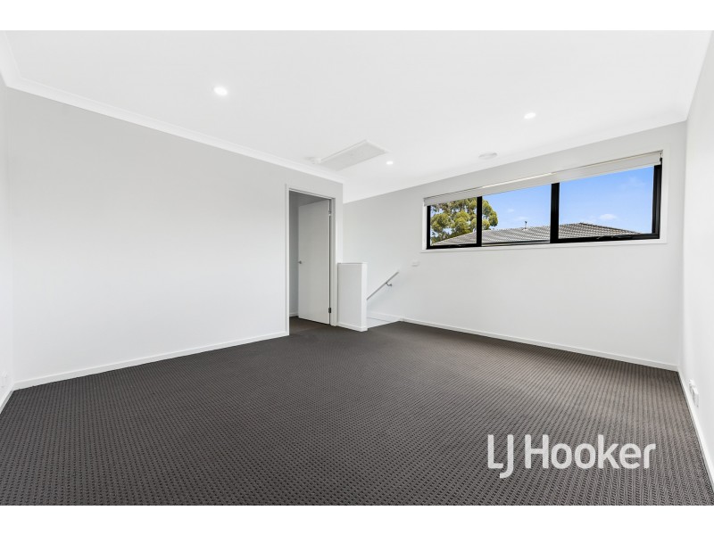 21 Biggs Drive, Officer VIC 3809