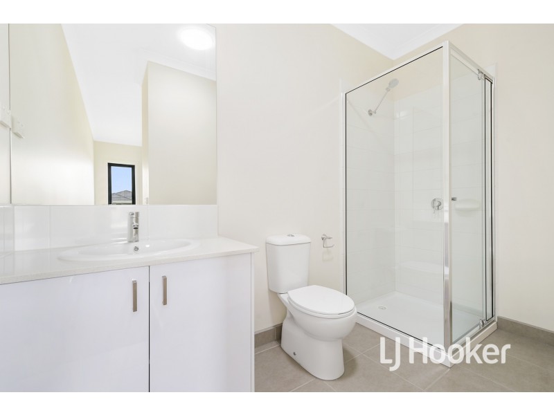 102 Mary Street, Officer VIC 3809