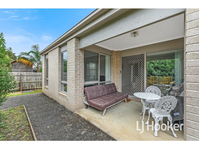 6/30 Sir Thomas Drive, Pakenham VIC 3810