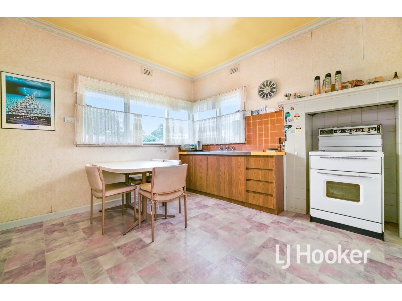 11 Charles Street, Koo Wee Rup VIC 3981