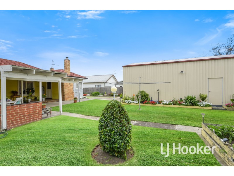11 Charles Street, Koo Wee Rup VIC 3981