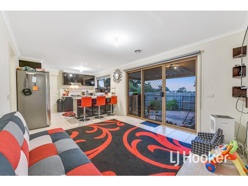 4 Shetland Court, Pakenham VIC 3810