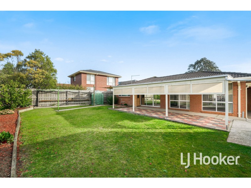 14 McNamara Court, Pakenham VIC 3810