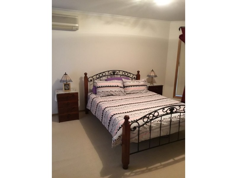 74 Pommel Street, Pakenham VIC 3810
