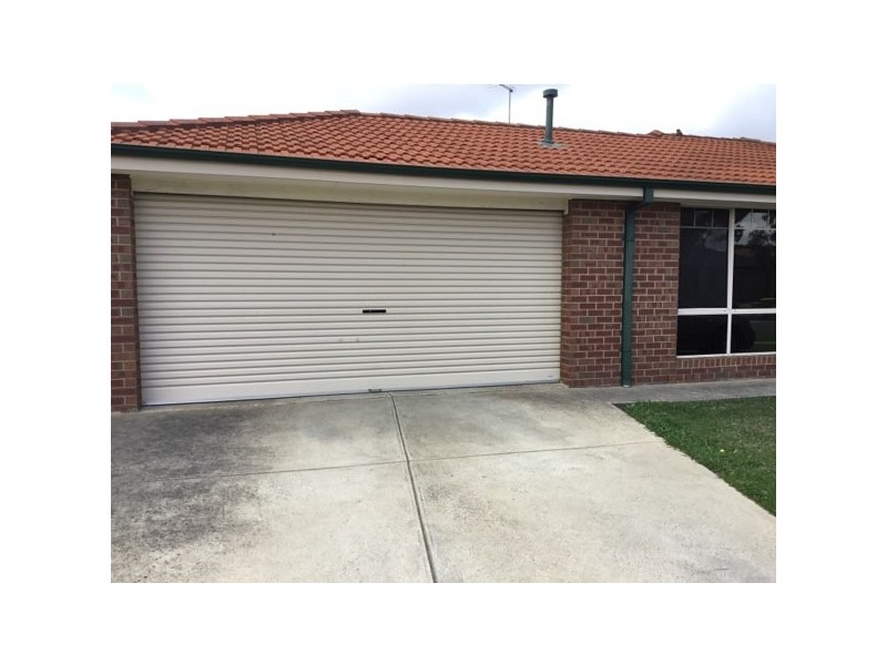 74 Pommel Street, Pakenham VIC 3810