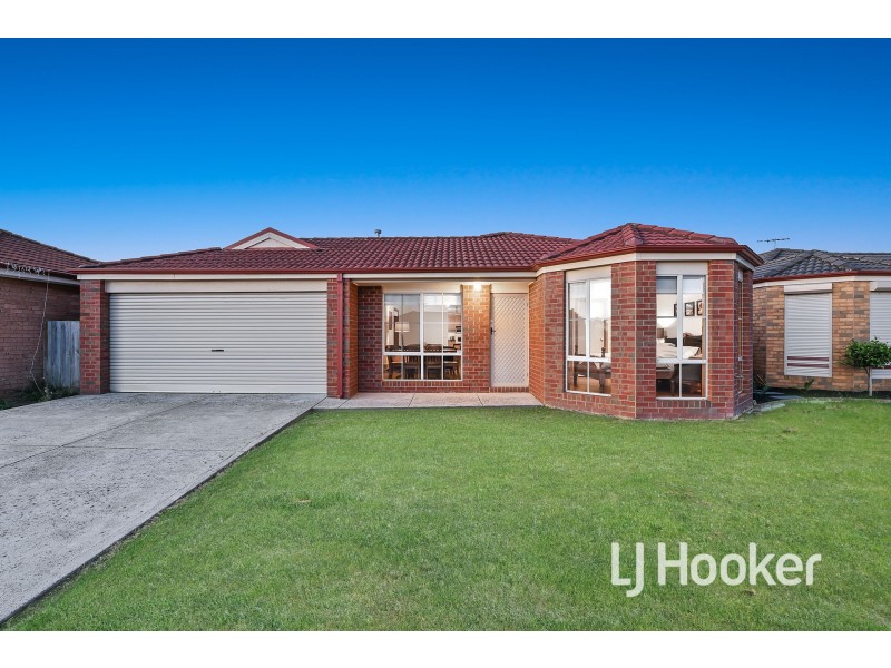9 Rossi Close, Pakenham VIC 3810