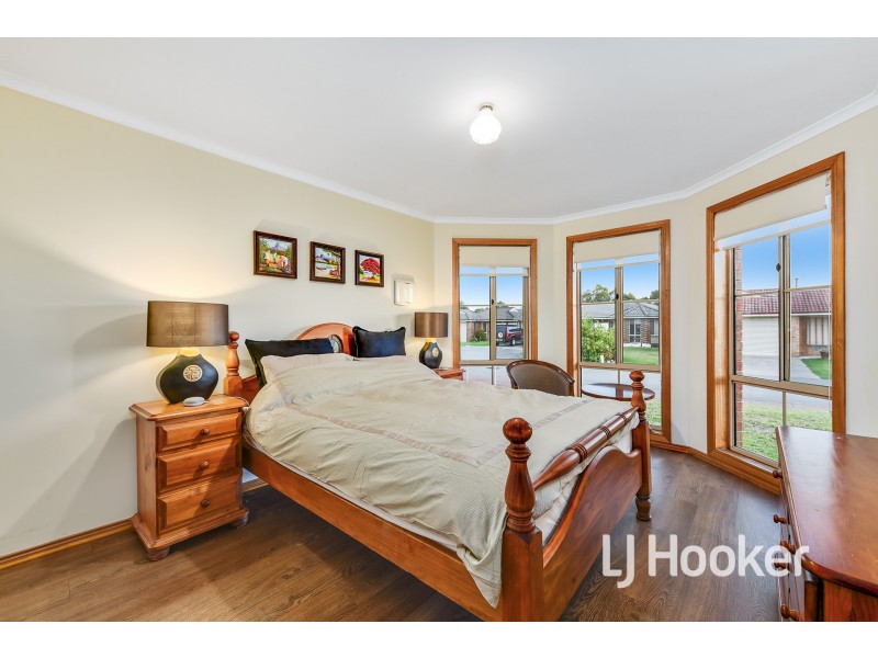 9 Rossi Close, Pakenham VIC 3810