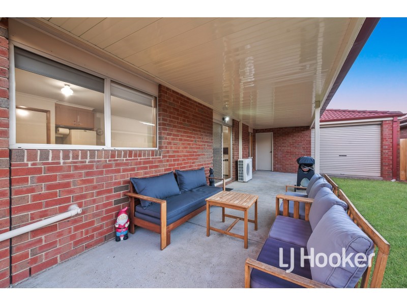 9 Rossi Close, Pakenham VIC 3810