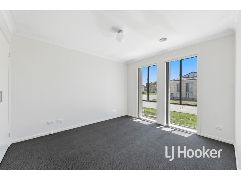 11/7 Melissa Way, Pakenham VIC 3810