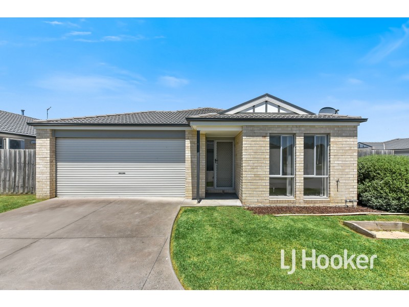 11/7 Melissa Way, Pakenham VIC 3810