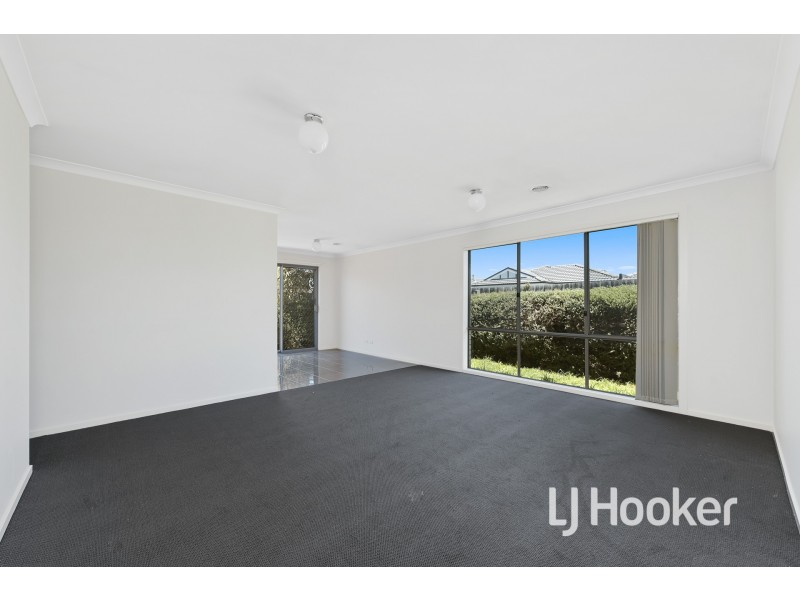 11/7 Melissa Way, Pakenham VIC 3810