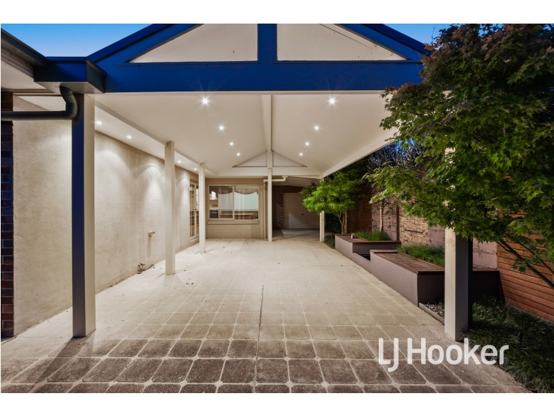 10 Sydney Street, Narre Warren South VIC 3805