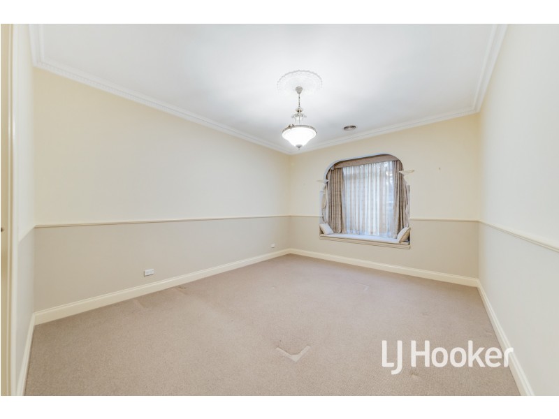 10 Sydney Street, Narre Warren South VIC 3805