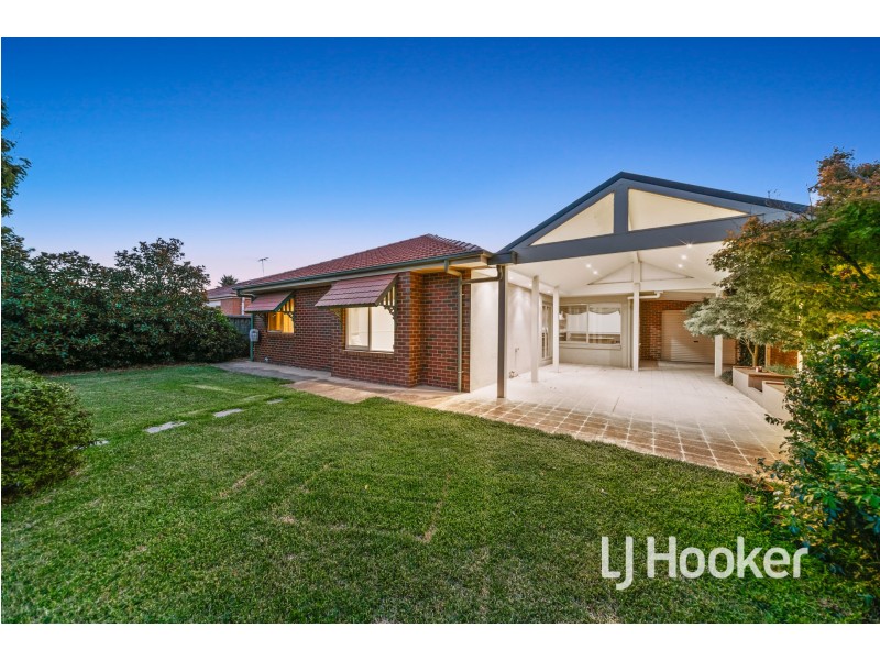 10 Sydney Street, Narre Warren South VIC 3805