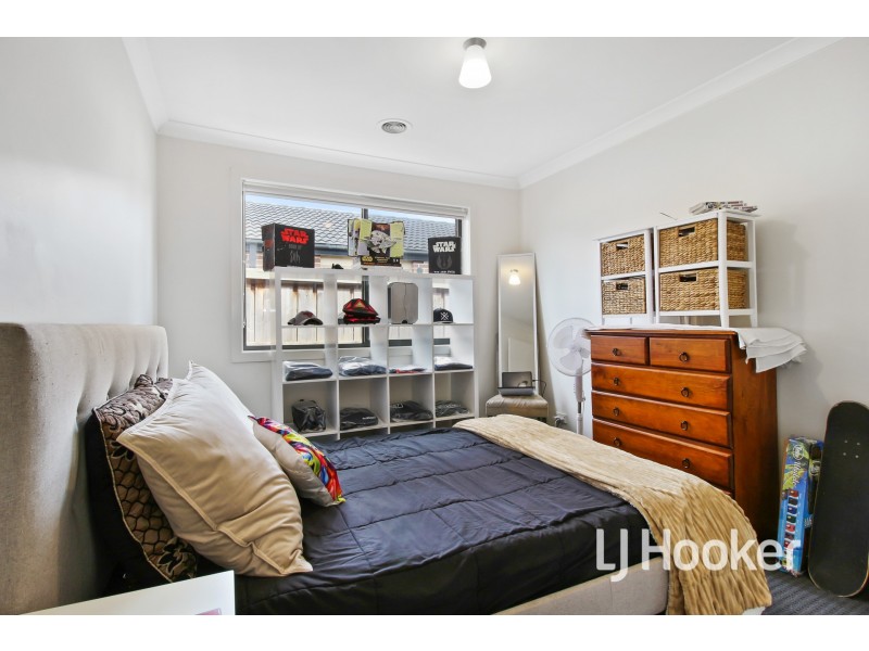 6 Canyon Avenue, Clyde VIC 3978