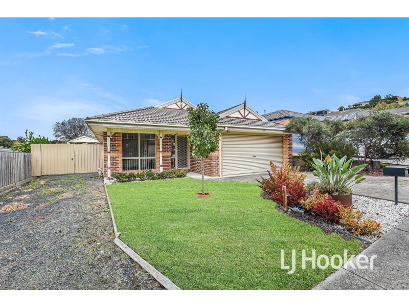 15 Shetland Court, Pakenham VIC 3810