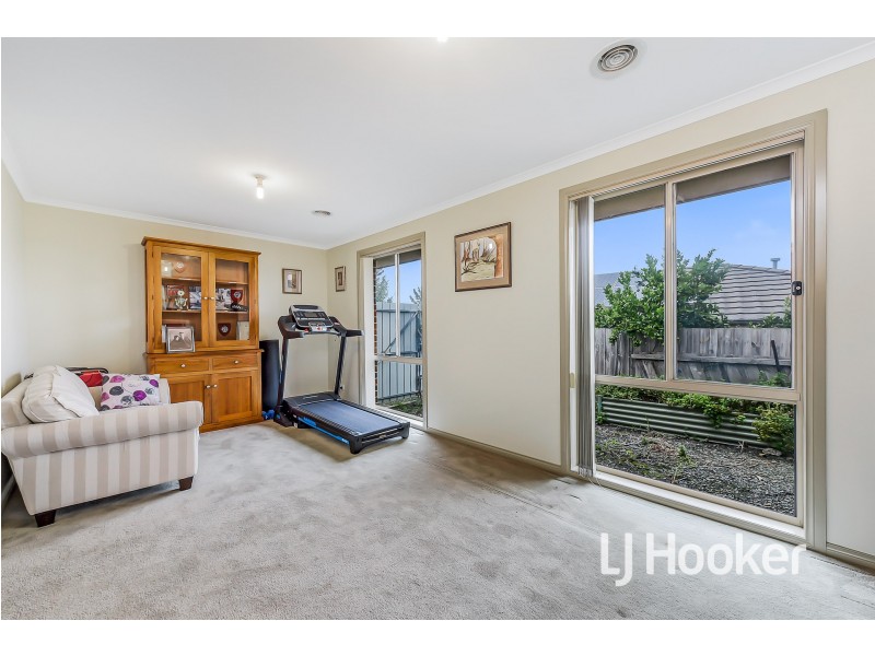15 Shetland Court, Pakenham VIC 3810