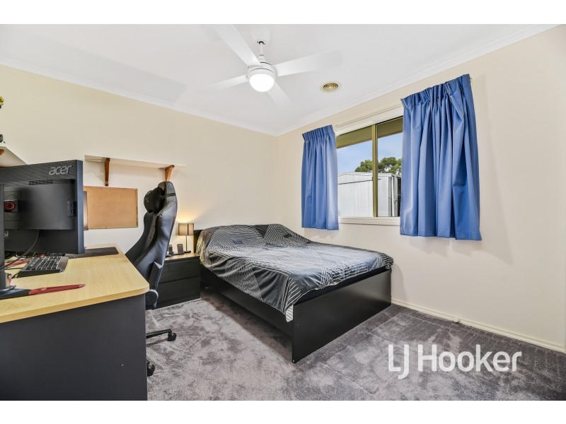 6 Grevillea Place, Pakenham VIC 3810