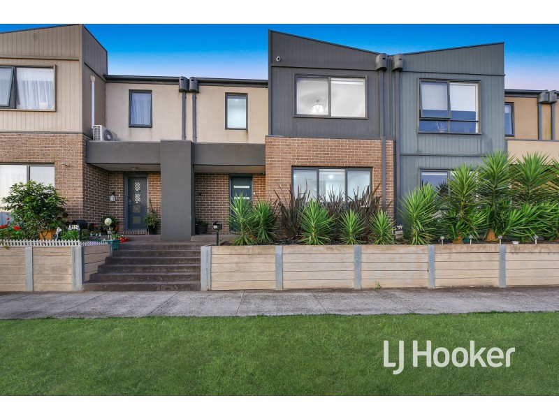 57 Atlantic Drive, Pakenham VIC 3810