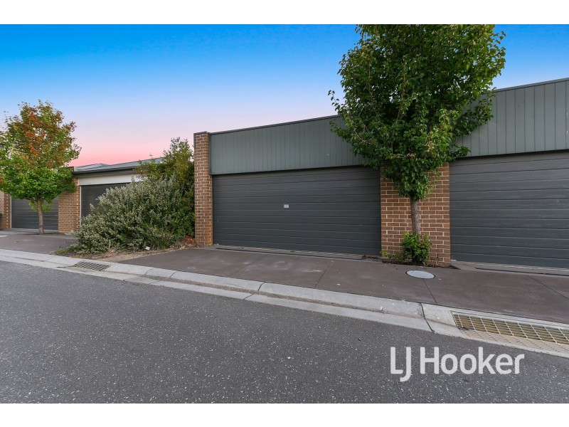 57 Atlantic Drive, Pakenham VIC 3810