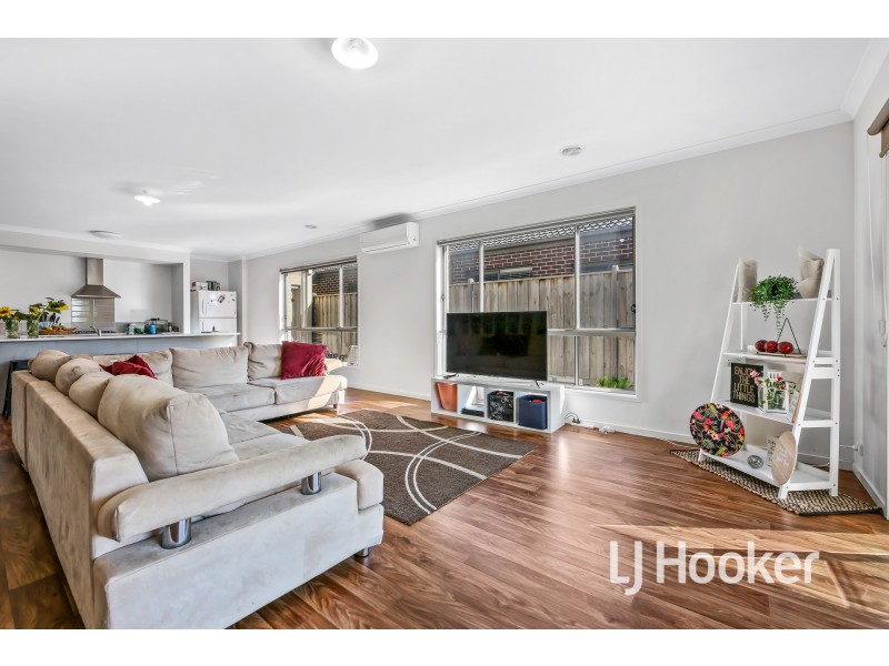 9 Franklin Way, Officer VIC 3809