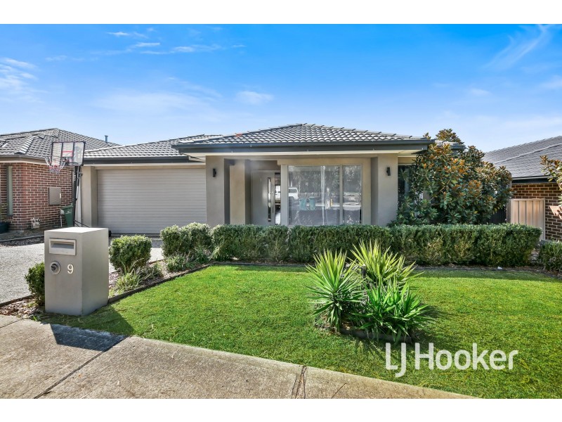9 Franklin Way, Officer VIC 3809