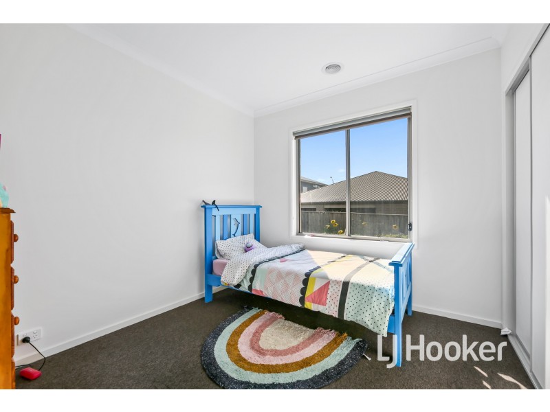 9 Franklin Way, Officer VIC 3809