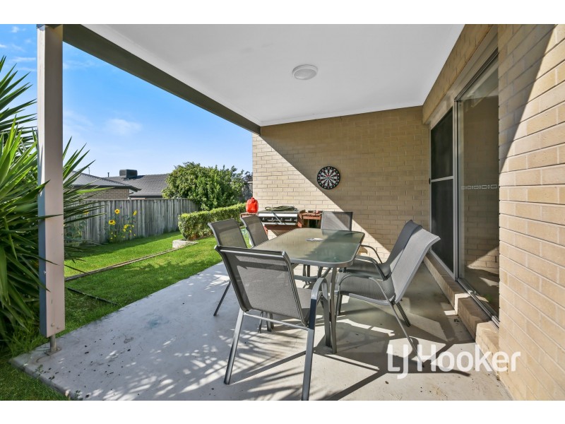 9 Franklin Way, Officer VIC 3809