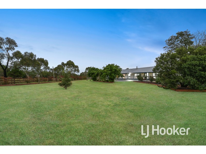 50 Thirteen Mile Road, Garfield VIC 3814