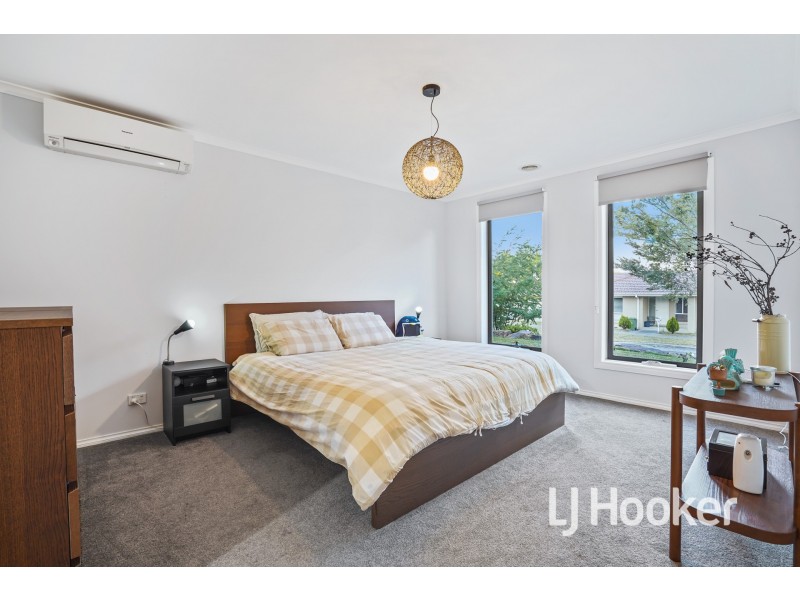 23 Tipperary Circuit, Pakenham VIC 3810