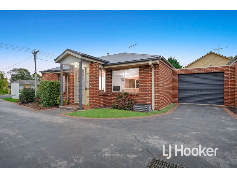 1/31 Rogers Street, Pakenham VIC 3810