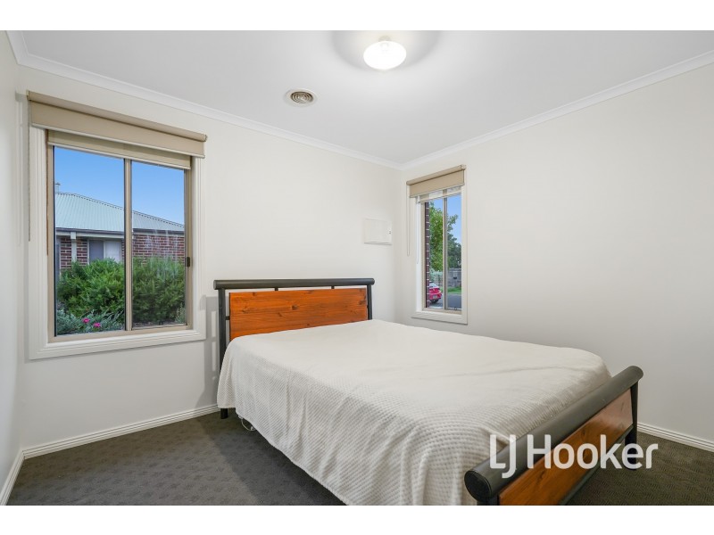 1/31 Rogers Street, Pakenham VIC 3810