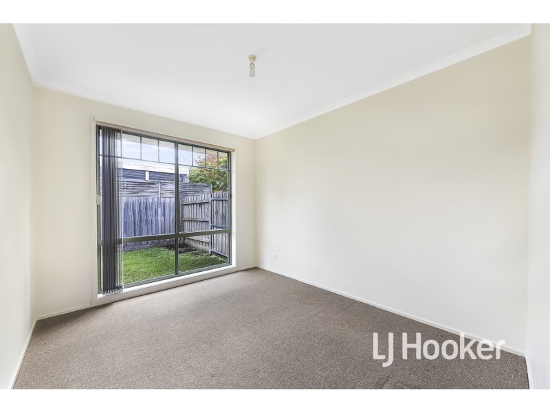 4 Joy Mews, Pakenham VIC 3810