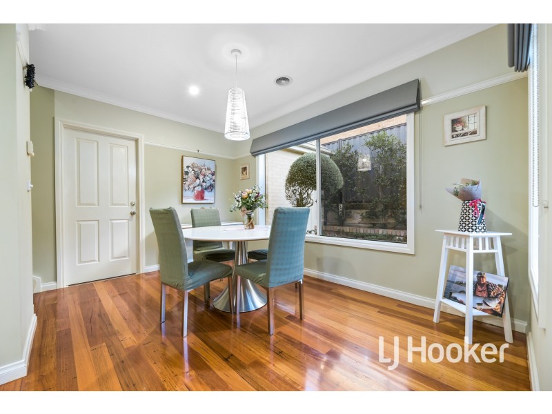 10 Michigan Grange, Pakenham VIC 3810