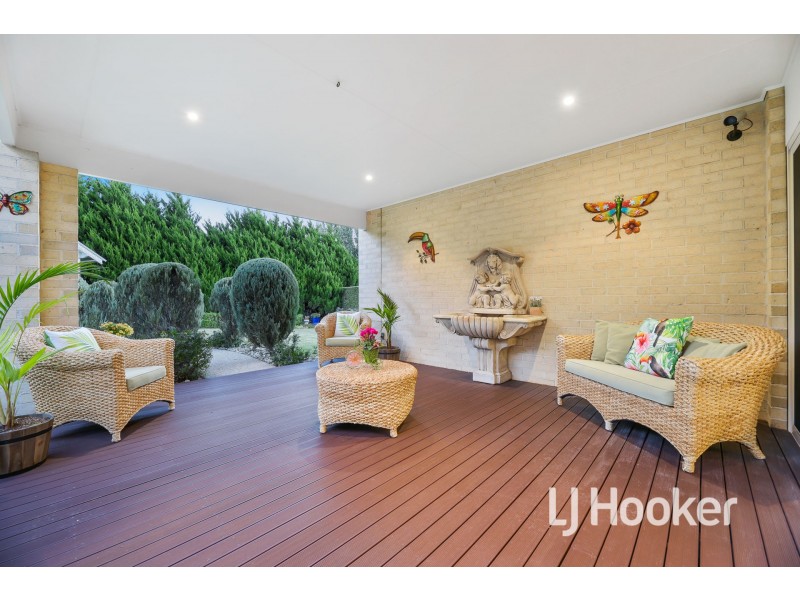 10 Michigan Grange, Pakenham VIC 3810