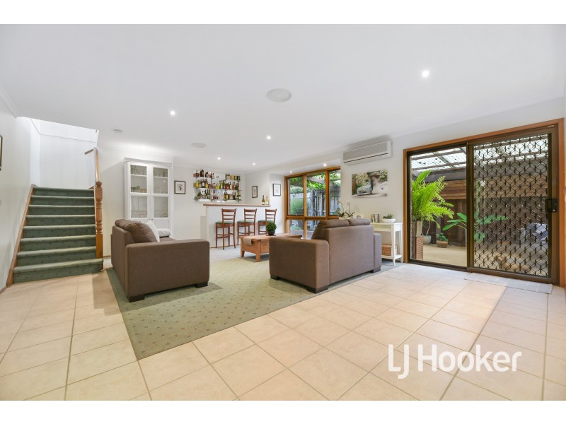 11 Funston Court, Pakenham VIC 3810