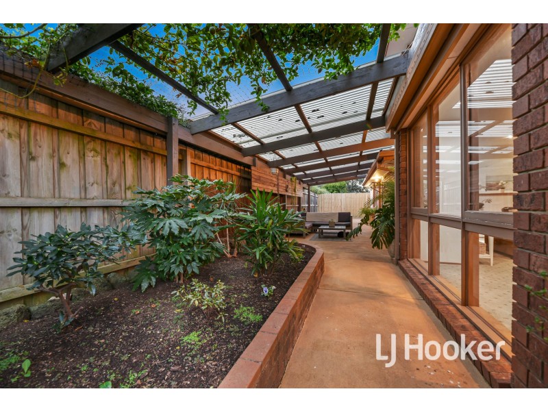 11 Funston Court, Pakenham VIC 3810