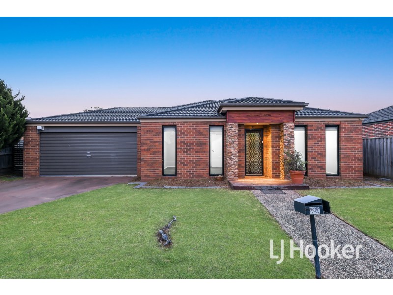 30 Honeyeater Way, Pakenham VIC 3810
