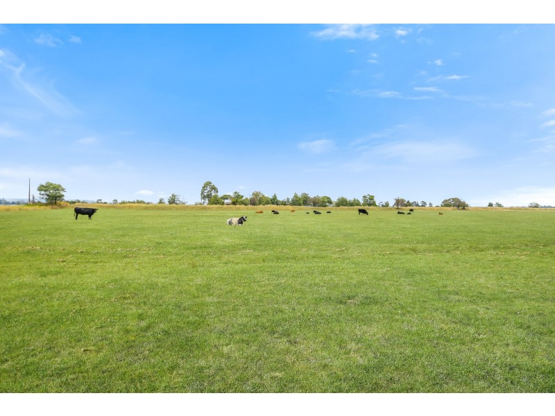 910 Bunyip-Modella Road, Iona VIC 3815