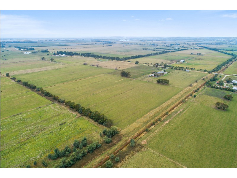 910 Bunyip-Modella Road, Iona VIC 3815