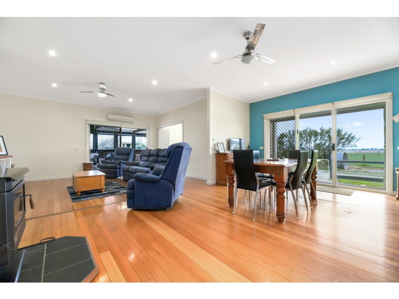 910 Bunyip-Modella Road, Iona VIC 3815